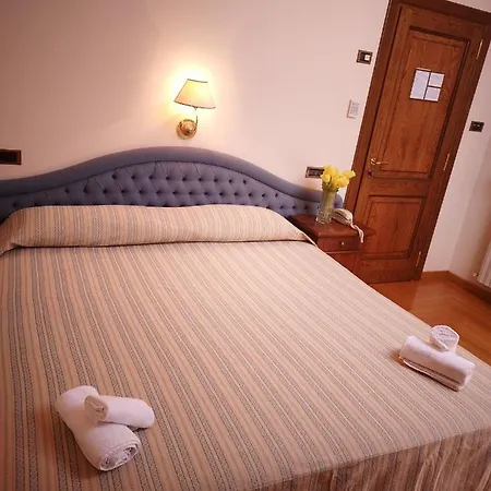 San Lorenzo - & Relais 4* Montereale