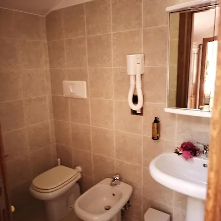 San Lorenzo - & Relais 4* Montereale