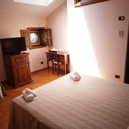 San Lorenzo - & Relais Montereale