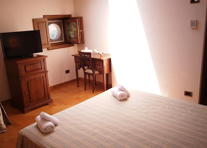 San Lorenzo - & Relais Montereale